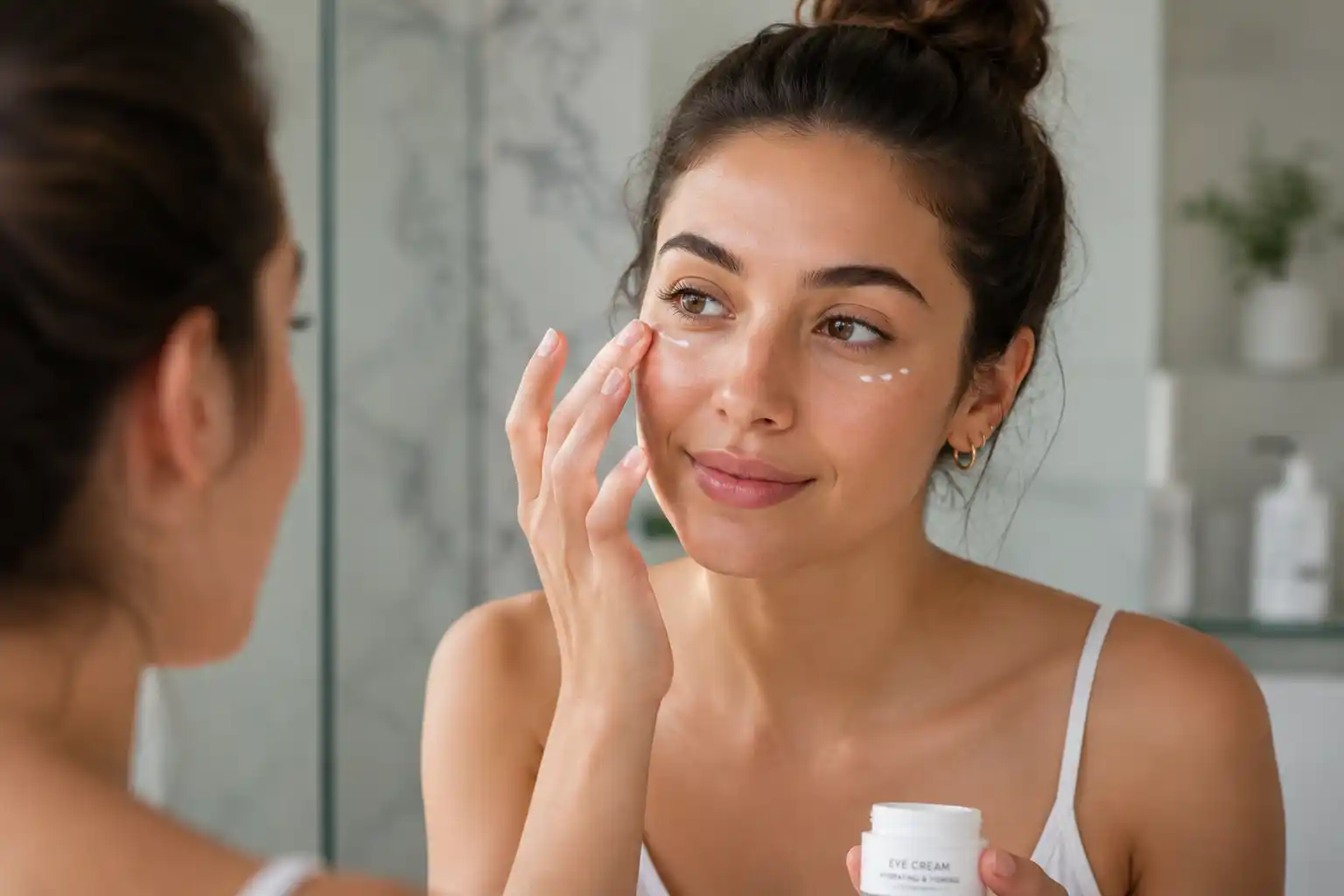 چگونه یک محصول دور چشم مناسب انتخاب کنیم؟